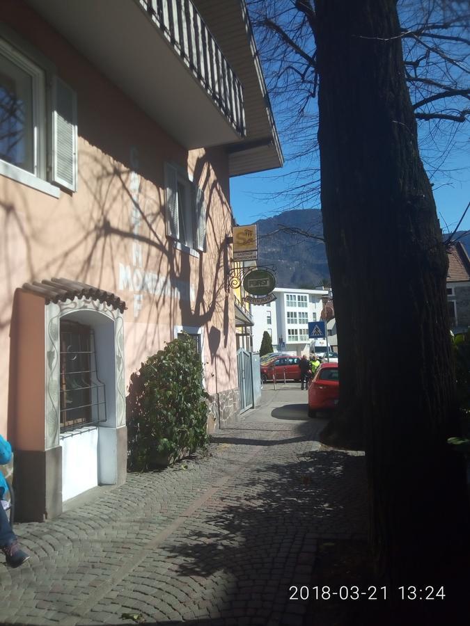 Отель Gasthof Mondschein Мерано Экстерьер фото